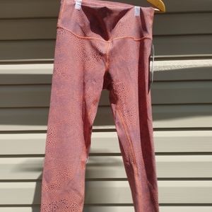 **SOLD**Lululemon Wunder Train Crop 23" Size 12